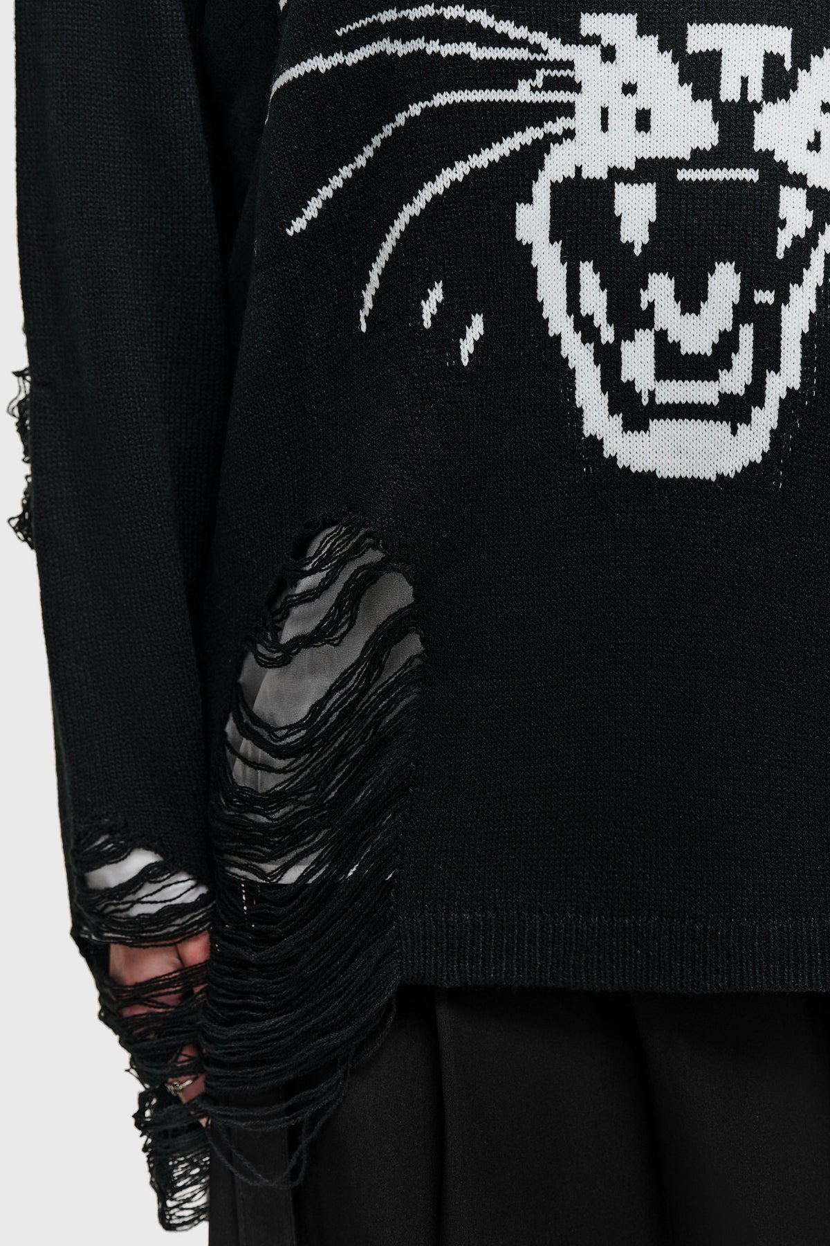 Fang Knitted Sweater